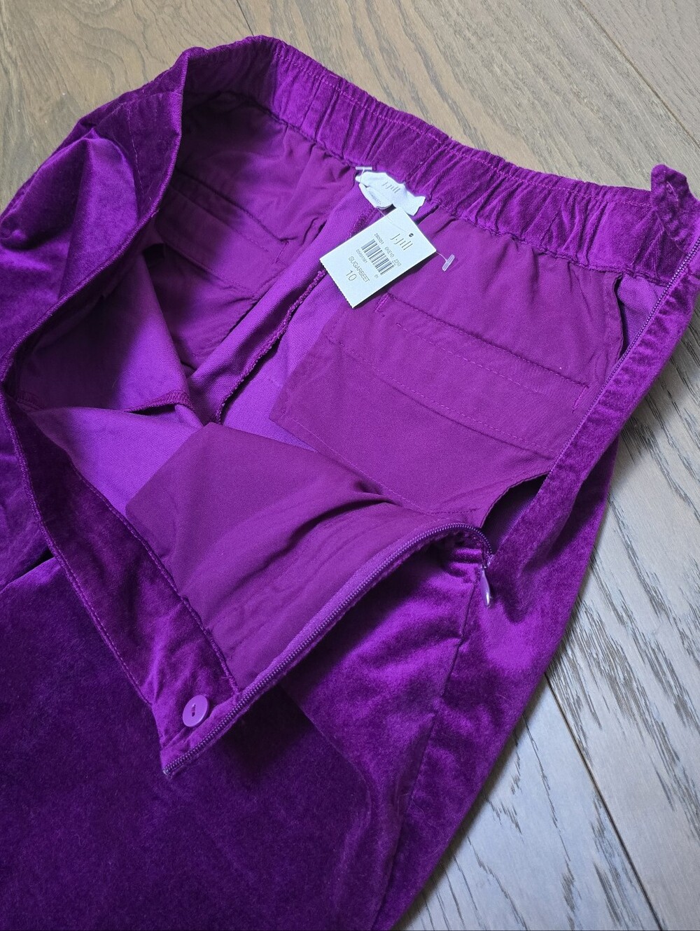 ๐๏ธ J. Jill Velveteen Stretch Slim Leg Trouser in Sugarbeet Purple - Picture 8 of 13